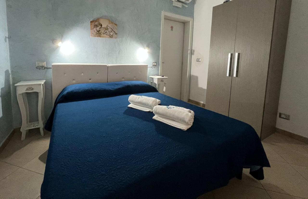 B&B Le Onde Del Mare Gallipoli Bagian luar foto
